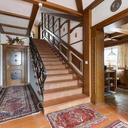 ゲストハウス Glockenstuhl 3*