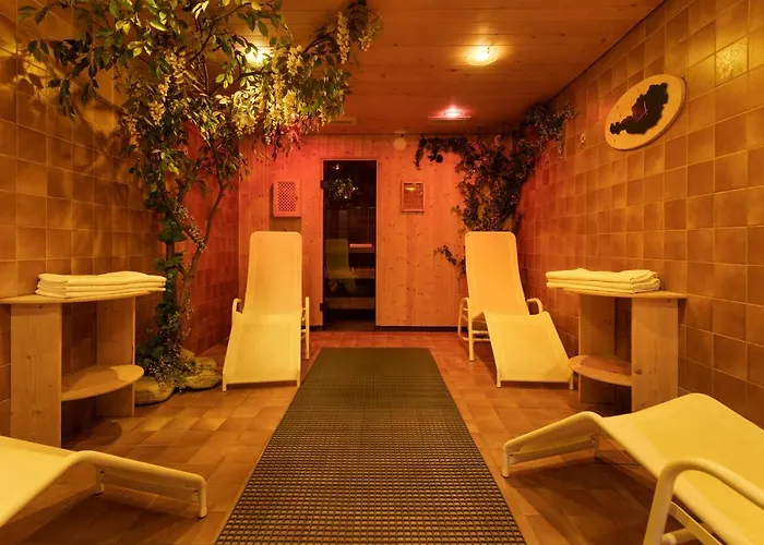 Glockenstuhl ゲストハウス 3*