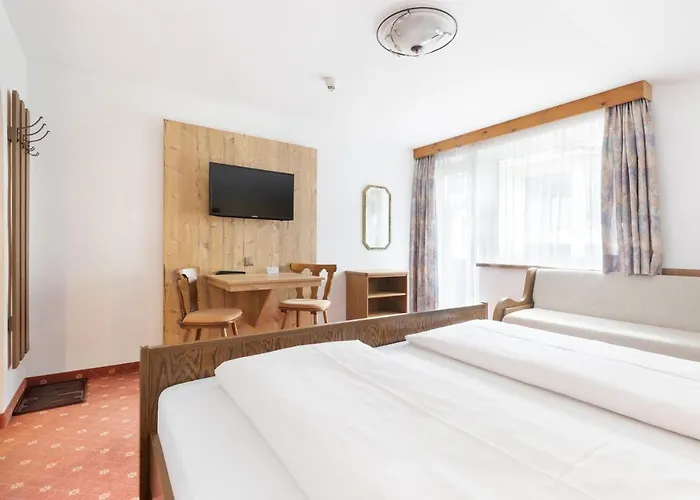 Glockenstuhl ゲストハウス 3*